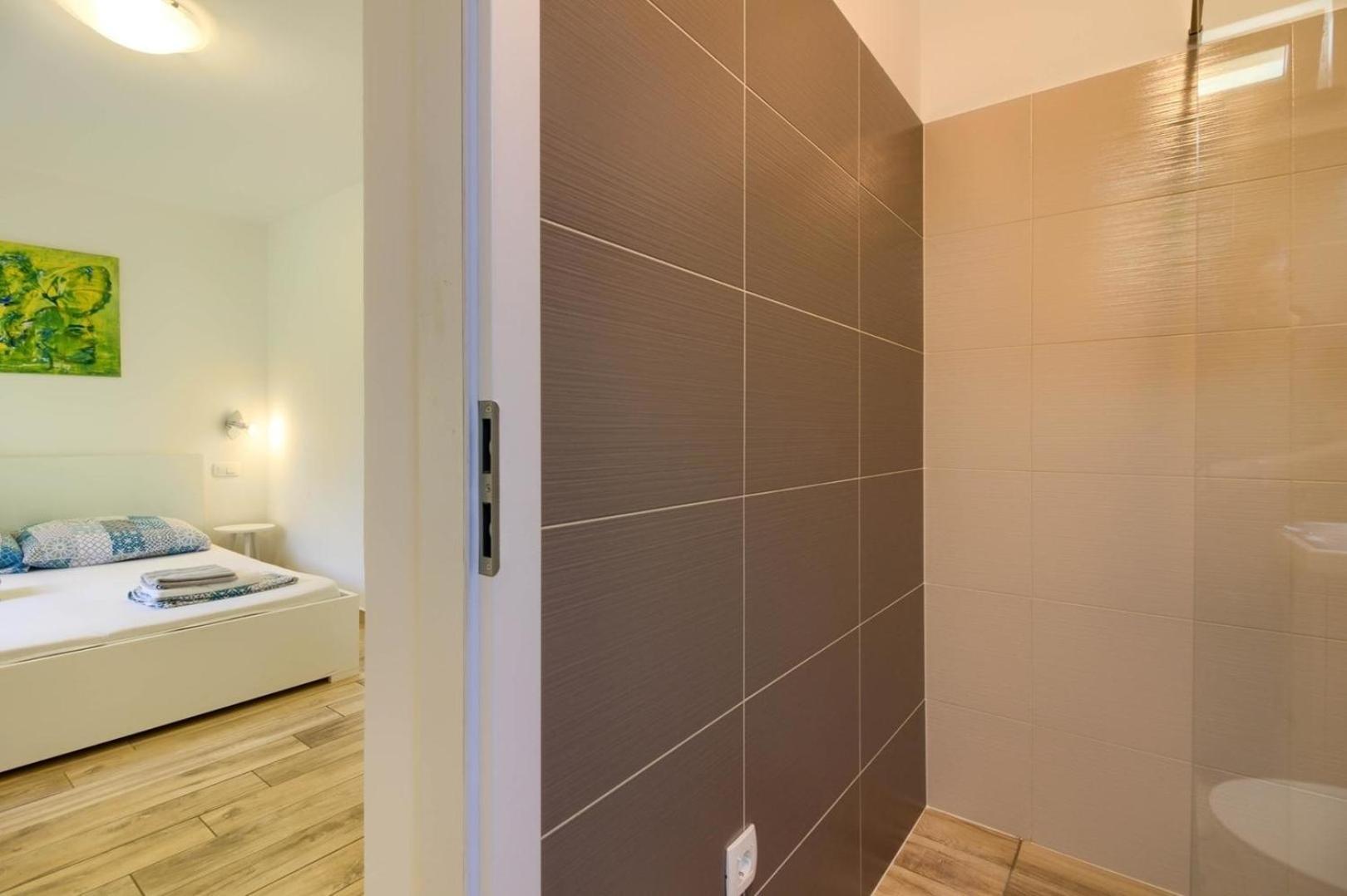 Ferienhaus Mit Privatpool Fuer 6 Personen Ca 80 Qm In Valtura, Istrien Suedkueste Von Istrien Pula